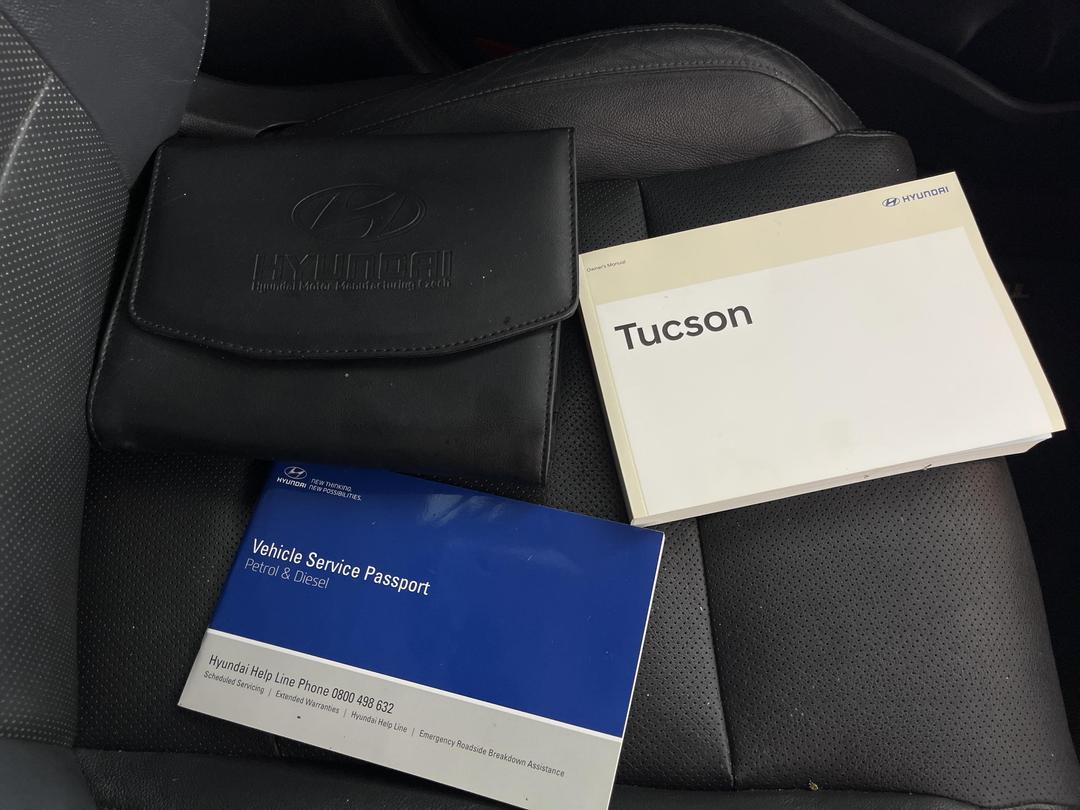 Photo '29' of Hyundai Tucson