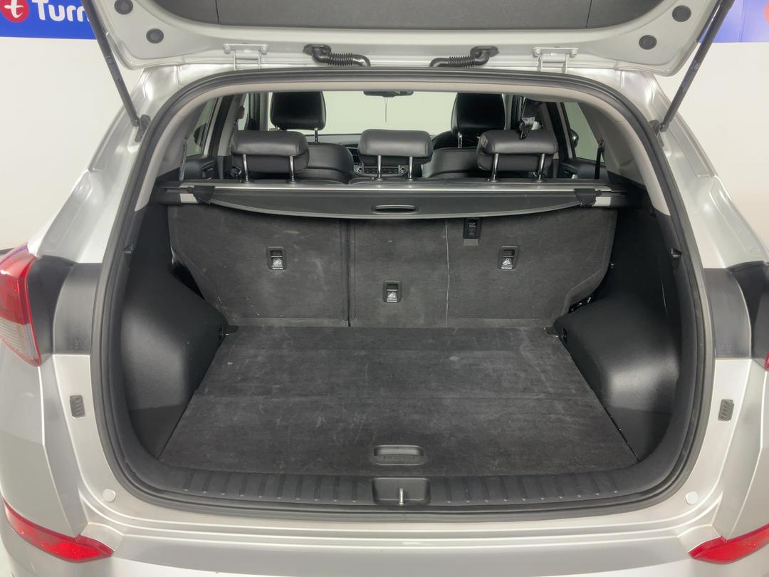 Photo '14' of Hyundai Tucson