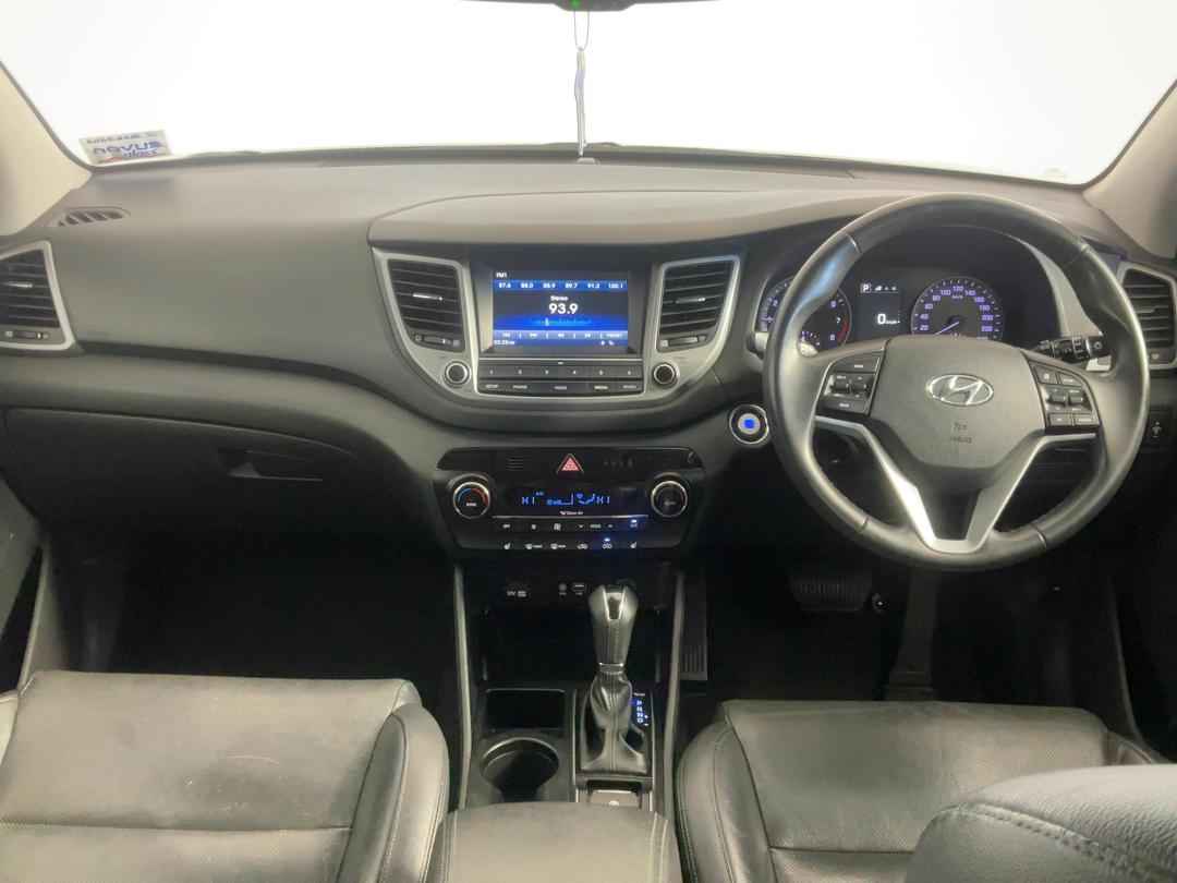 Photo '17' of Hyundai Tucson