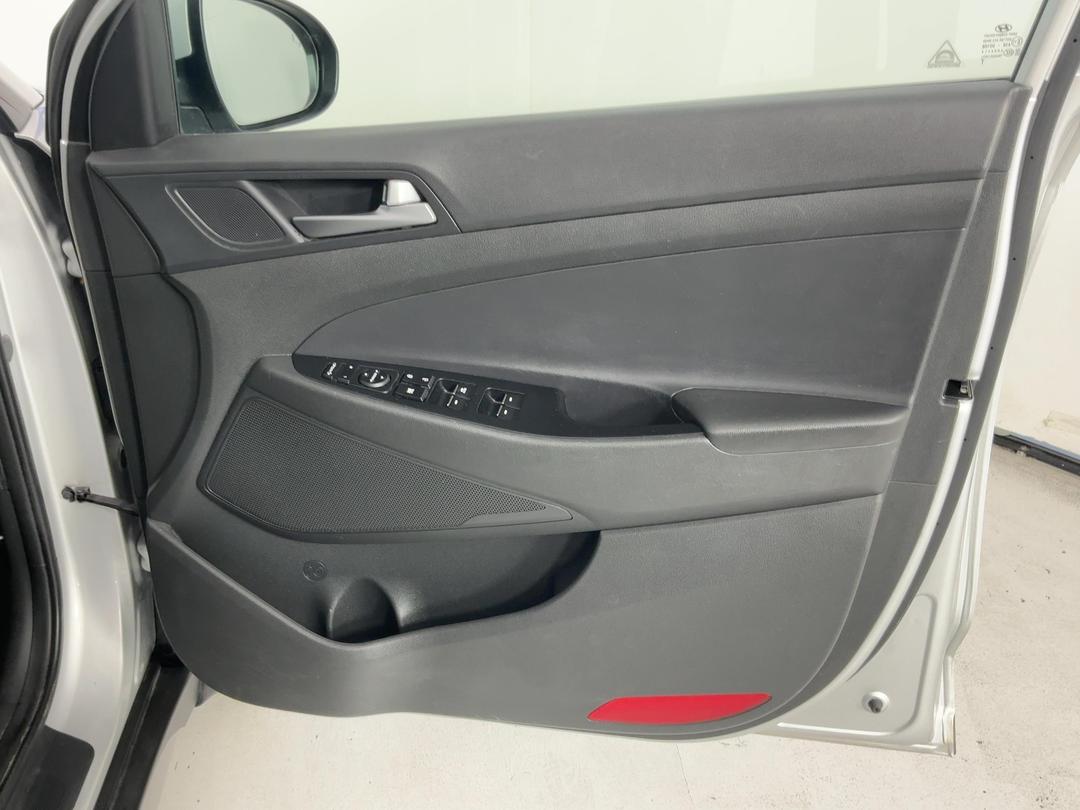 Photo '15' of Hyundai Tucson