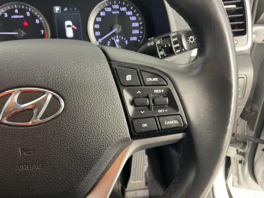 Photo '25' of Hyundai Tucson