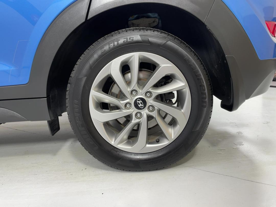 Photo '11' of Hyundai Tucson