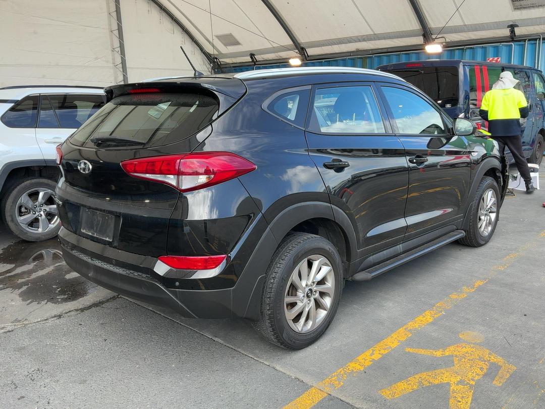Photo '13' of Hyundai Tucson GDI Photo '13' of Hyundai Tucson GDI