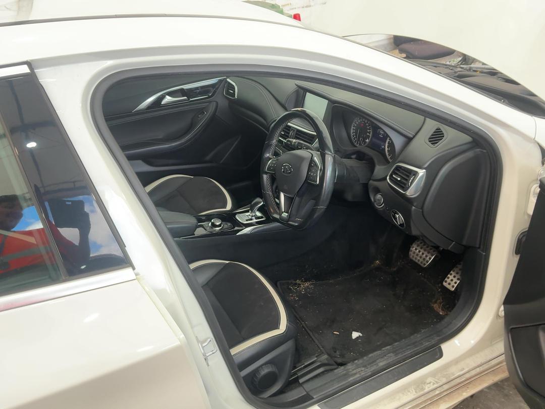 Photo '19' of Infiniti Q30 2.0T Sport Photo '19' of Infiniti Q30 2.0T Sport