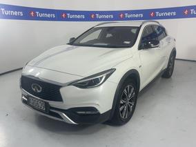Photo '4' of Infiniti QX30