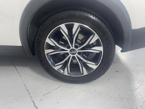 Photo '11' of Infiniti QX30