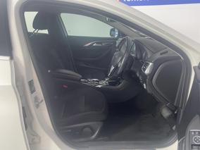 Photo '16' of Infiniti QX30
