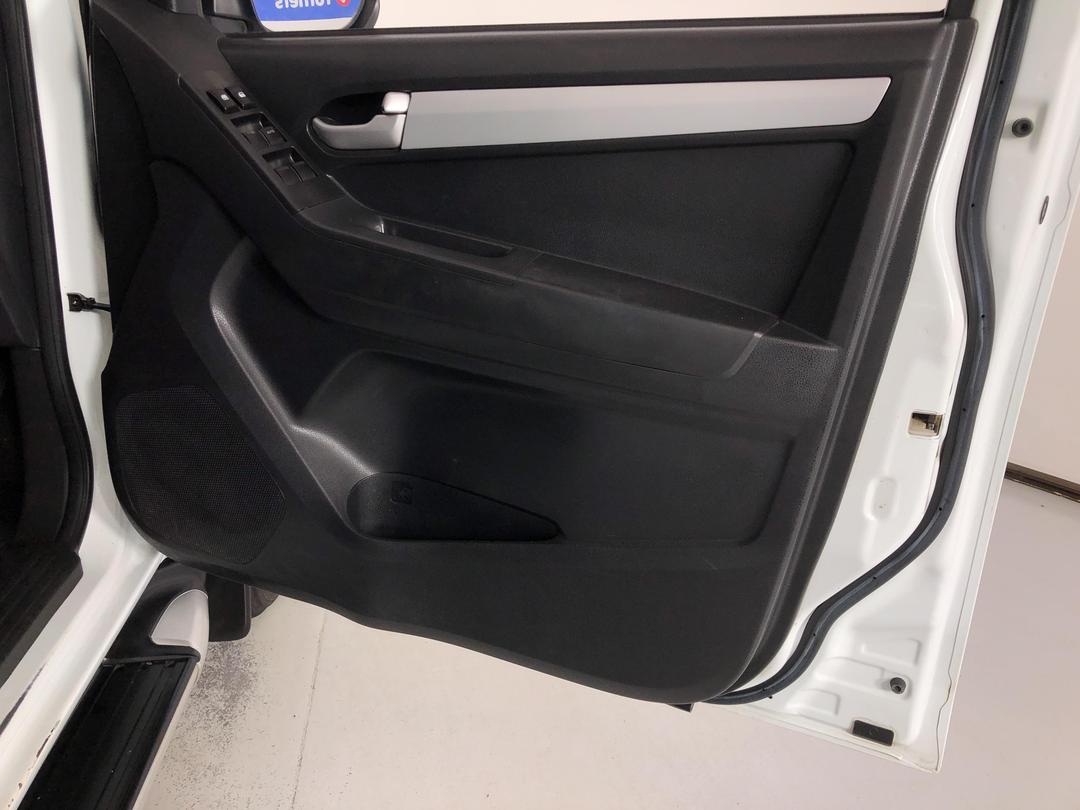 Photo '15' of Isuzu D-MAX