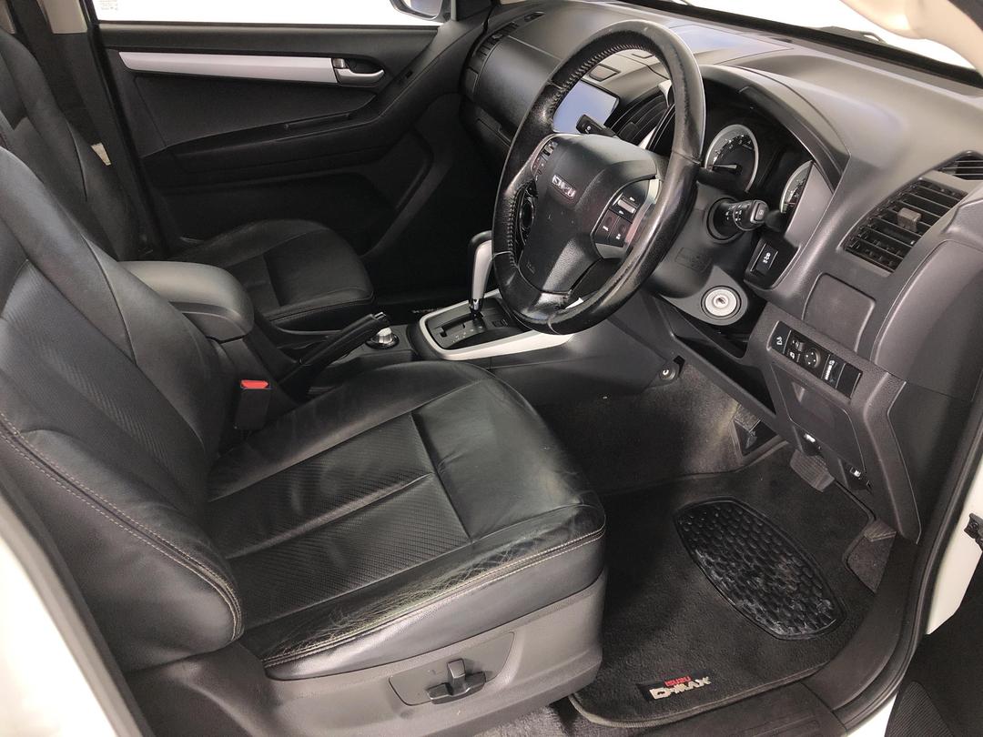 Photo '16' of Isuzu D-MAX