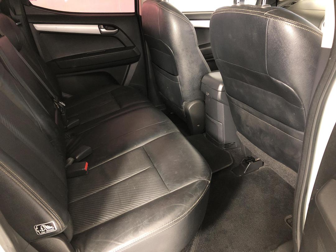 Photo '20' of Isuzu D-MAX