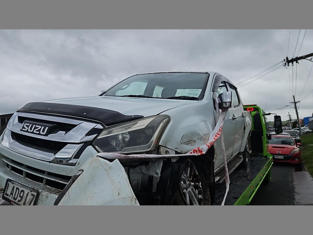 Photo '4' of Isuzu D-MAX LS DC Photo '4' of Isuzu D-MAX LS DC