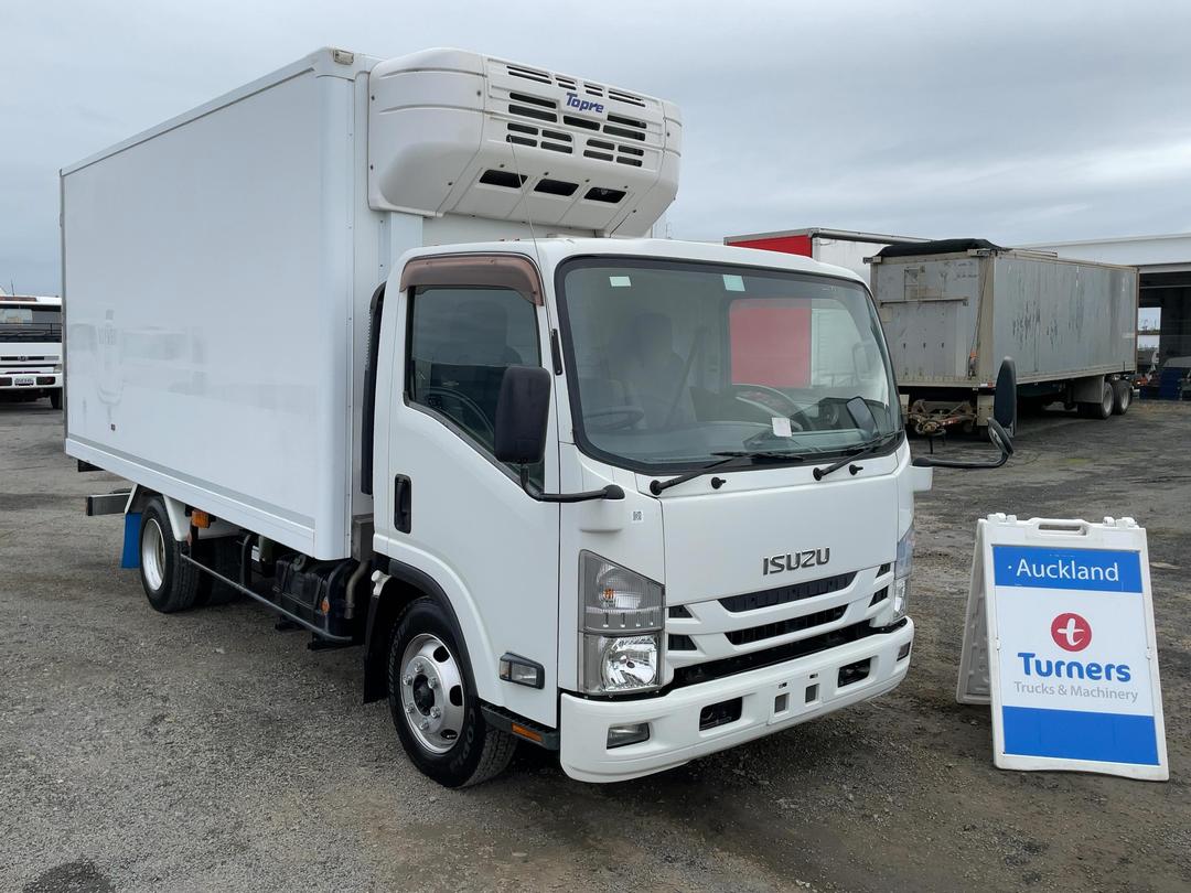 Photo '1' of Isuzu ELF Chiller