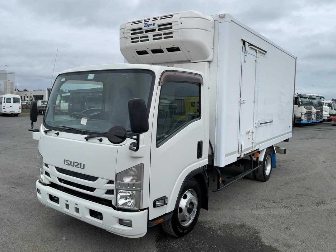 Photo '10' of Isuzu ELF Chiller