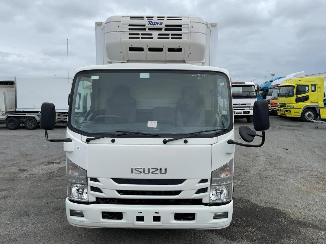 Photo '11' of Isuzu ELF Chiller