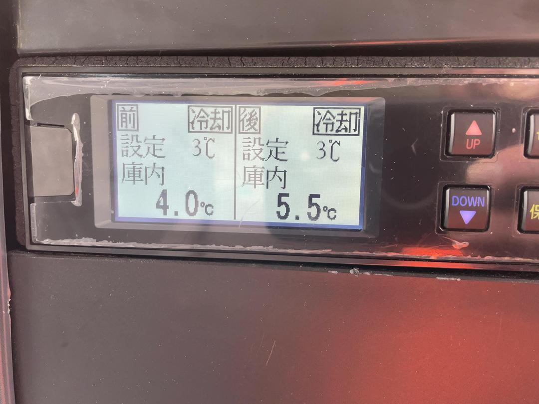 Photo '27' of Isuzu ELF Chiller