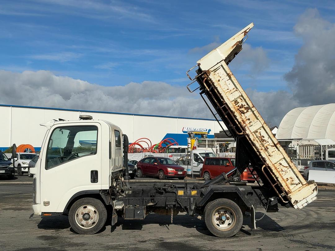 Photo '11' of Isuzu N Series NLR250S TIP Tipper