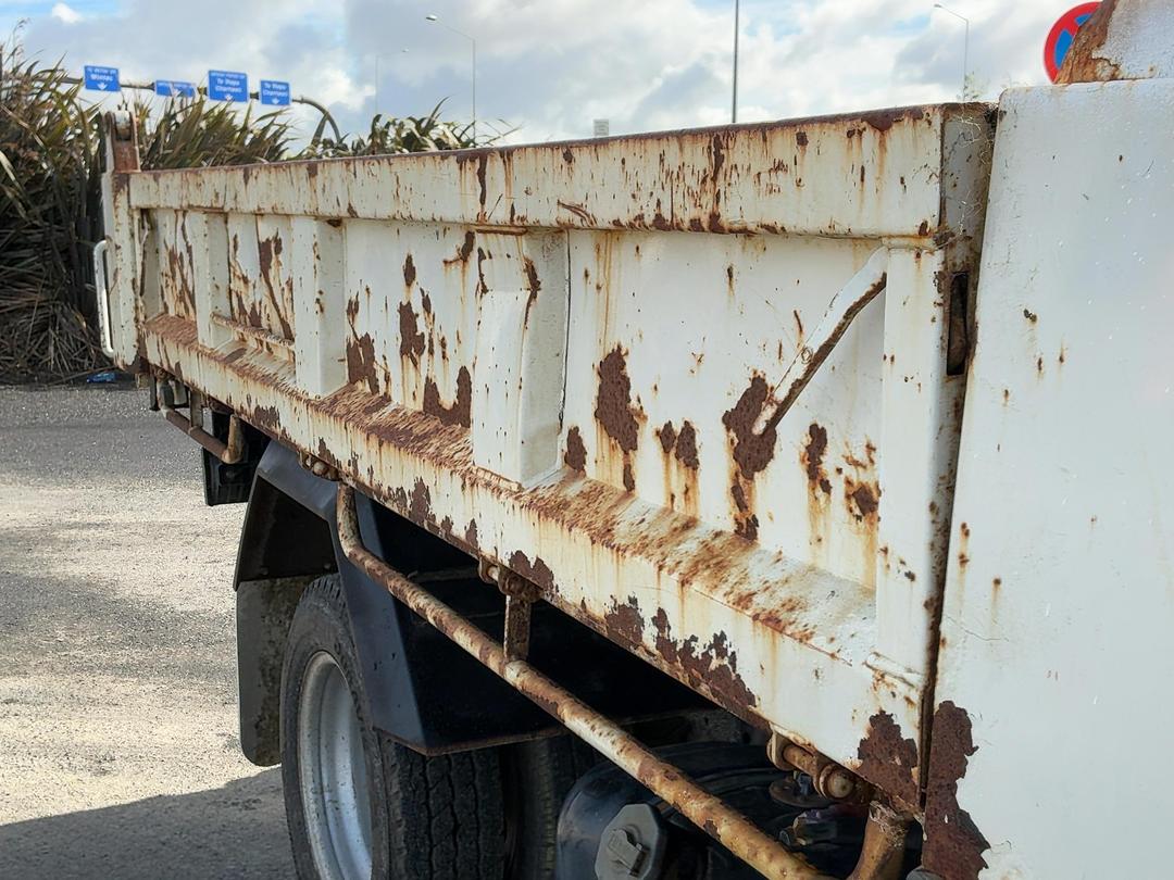 Photo '26' of Isuzu N Series NLR250S TIP Tipper