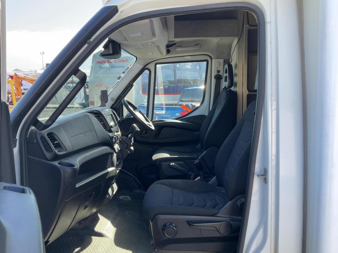 Photo '17' of Iveco Daily 50C17 CB-CH MY14<1 Van