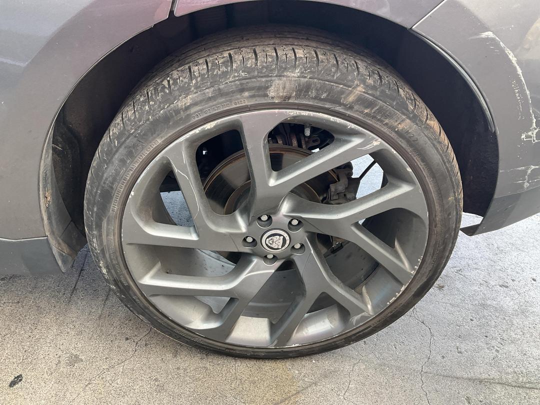 Photo '8' of Jaguar F-Pace