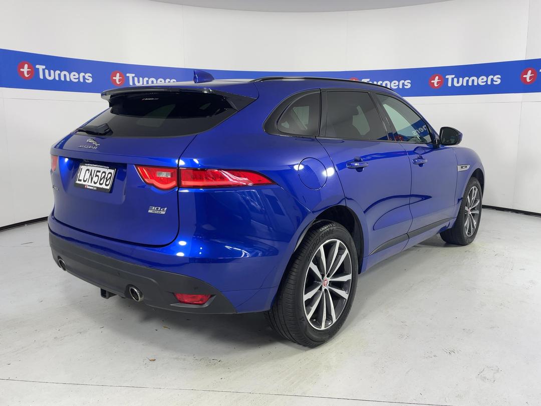 Photo '7' of Jaguar F-Pace