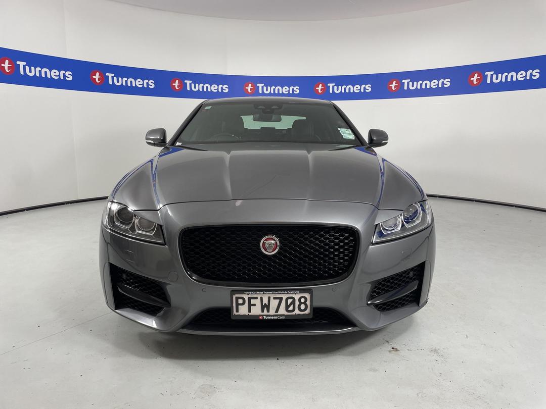 Photo '2' of Jaguar XF