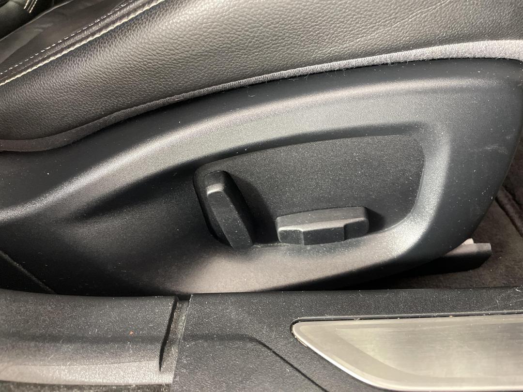 Photo '24' of Jaguar XF