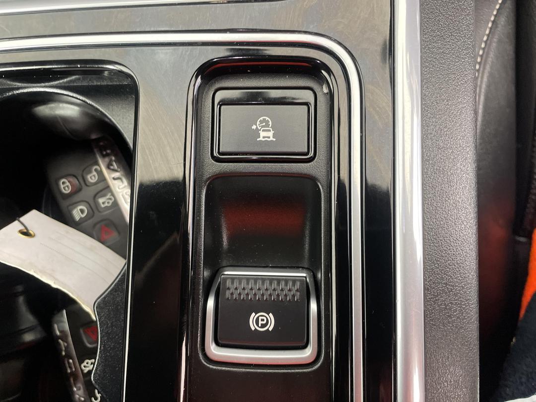 Photo '30' of Jaguar XF