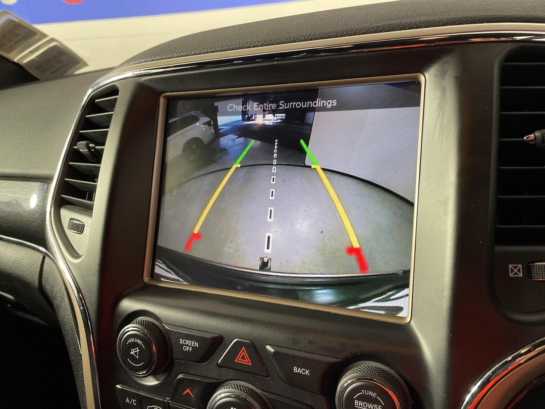 Photo '34' of Jeep Grand Cherokee