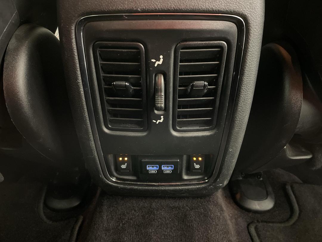 Photo '35' of Jeep Grand Cherokee