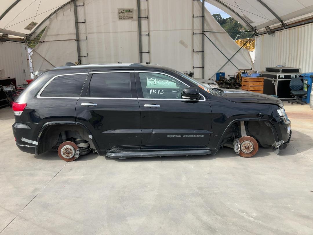 Photo '8' of Jeep Grand Cherokee Overland Photo '8' of Jeep Grand Cherokee Overland