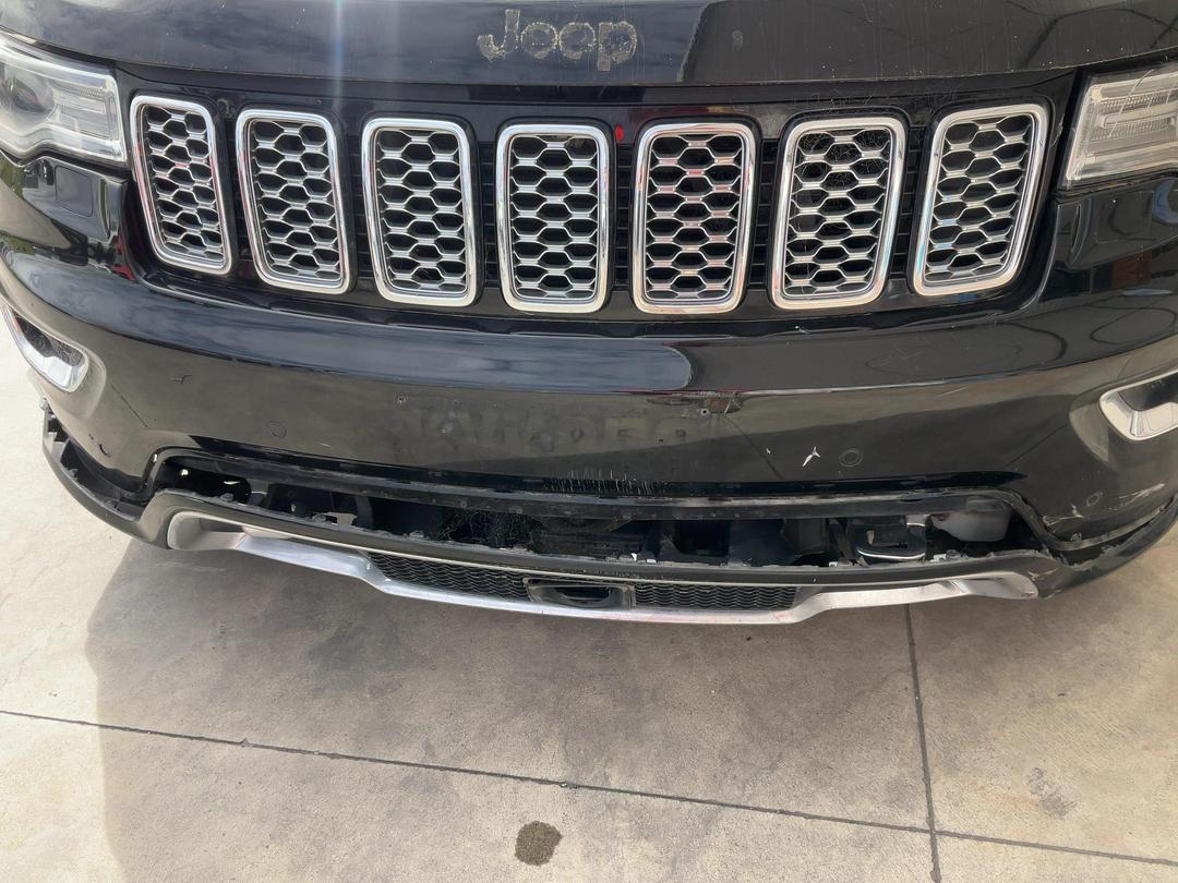 Photo '9' of Jeep Grand Cherokee Overland Photo '9' of Jeep Grand Cherokee Overland