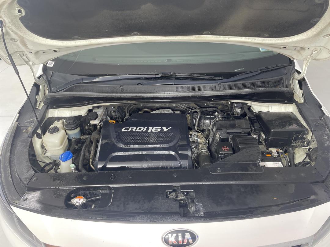 Photo '13' of KIA Carnival