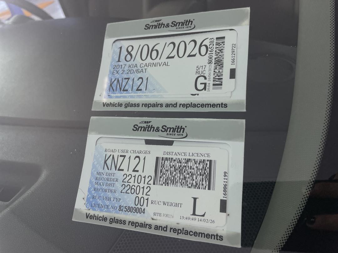 Photo '25' of KIA Carnival