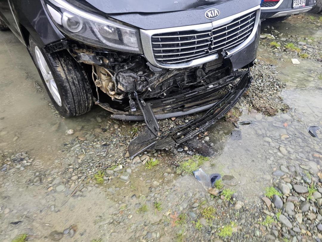 Photo '2' of KIA Carnival EX Photo '2' of KIA Carnival EX