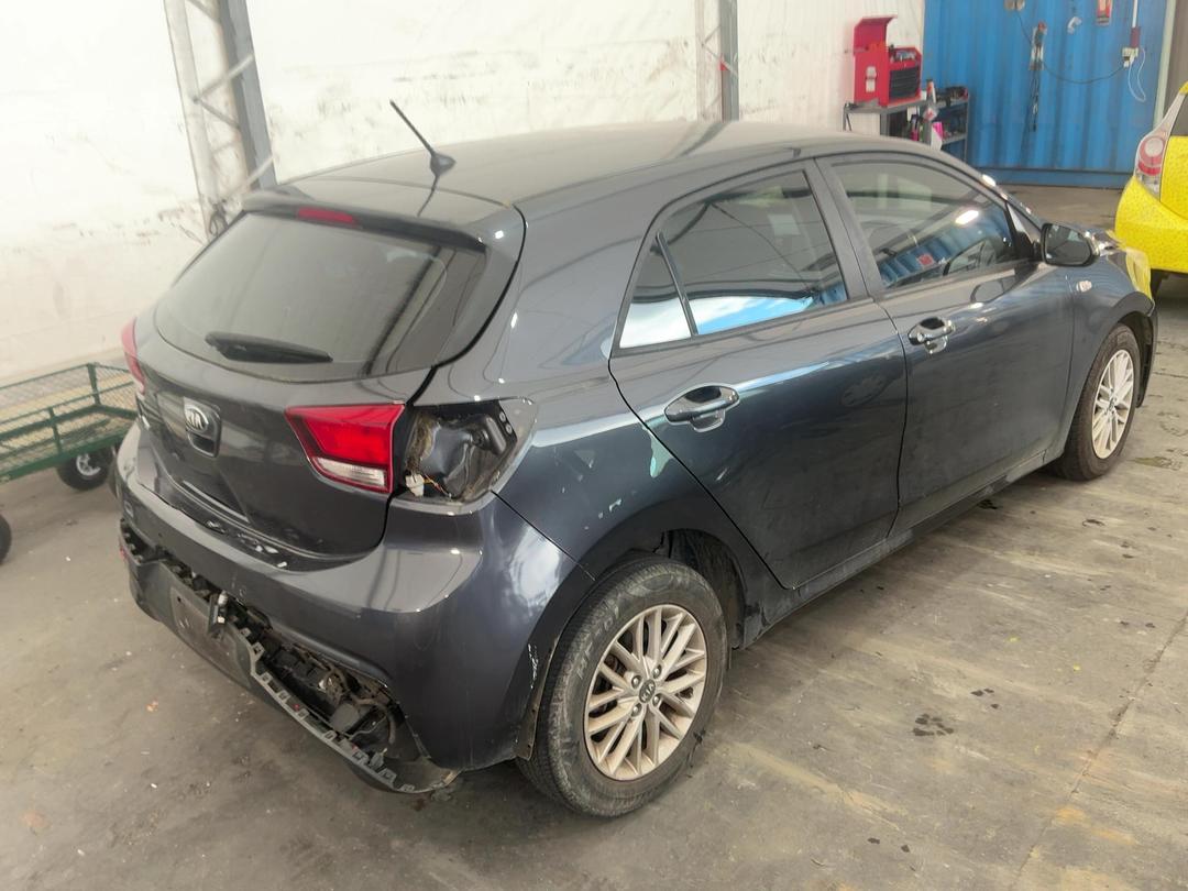 Photo '6' of KIA RIO LX Photo '6' of KIA RIO LX