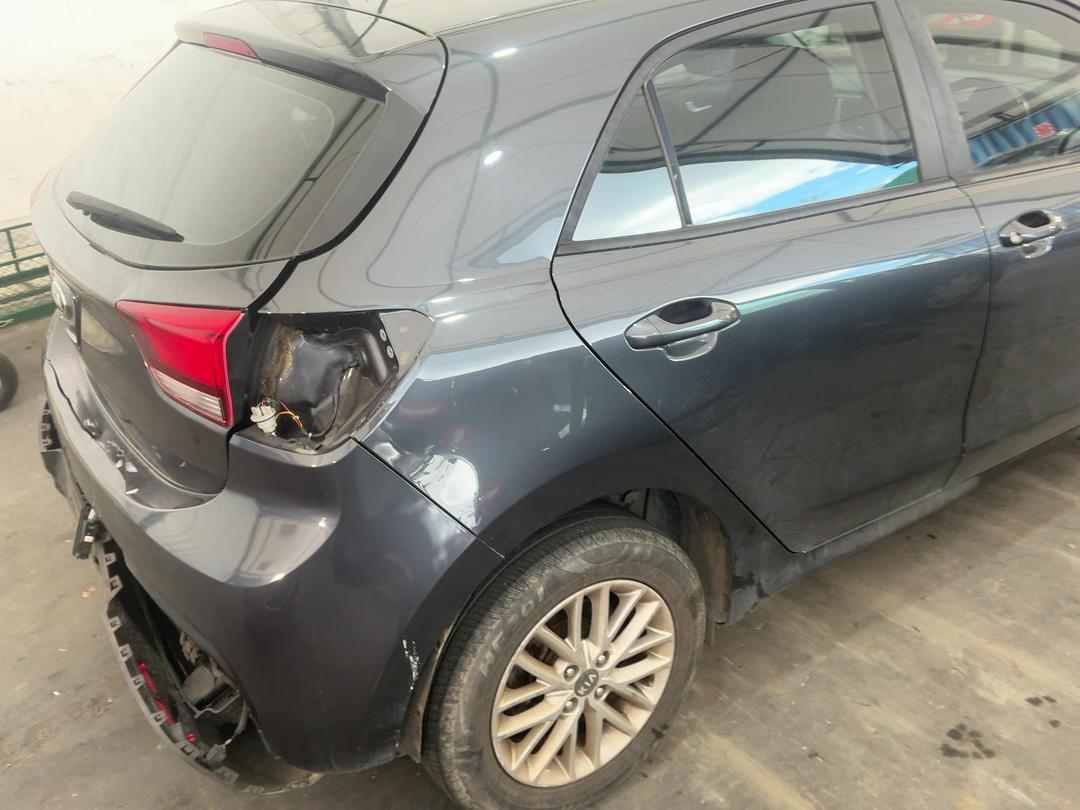 Photo '7' of KIA RIO LX Photo '7' of KIA RIO LX