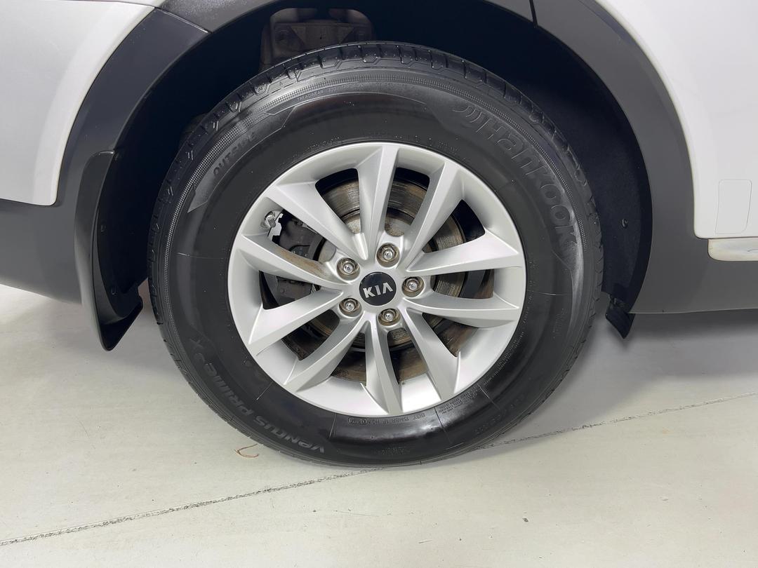 Photo '12' of KIA Sorento