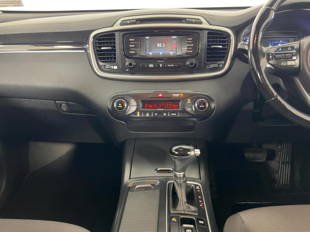 Photo '18' of KIA Sorento