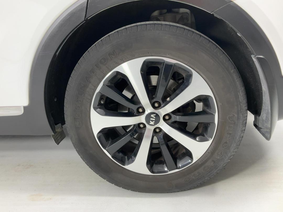Photo '11' of KIA Sorento