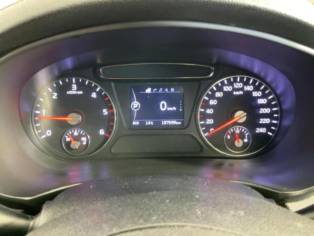 Photo '21' of KIA Sorento