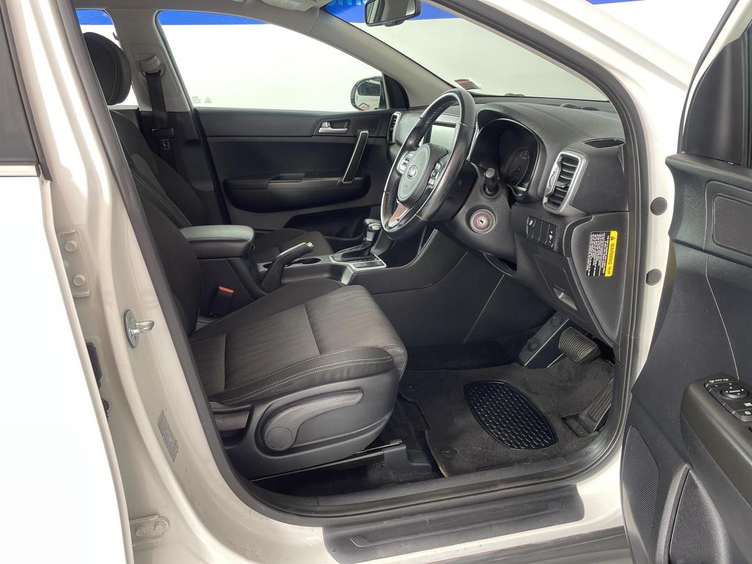 Photo '16' of KIA Sportage