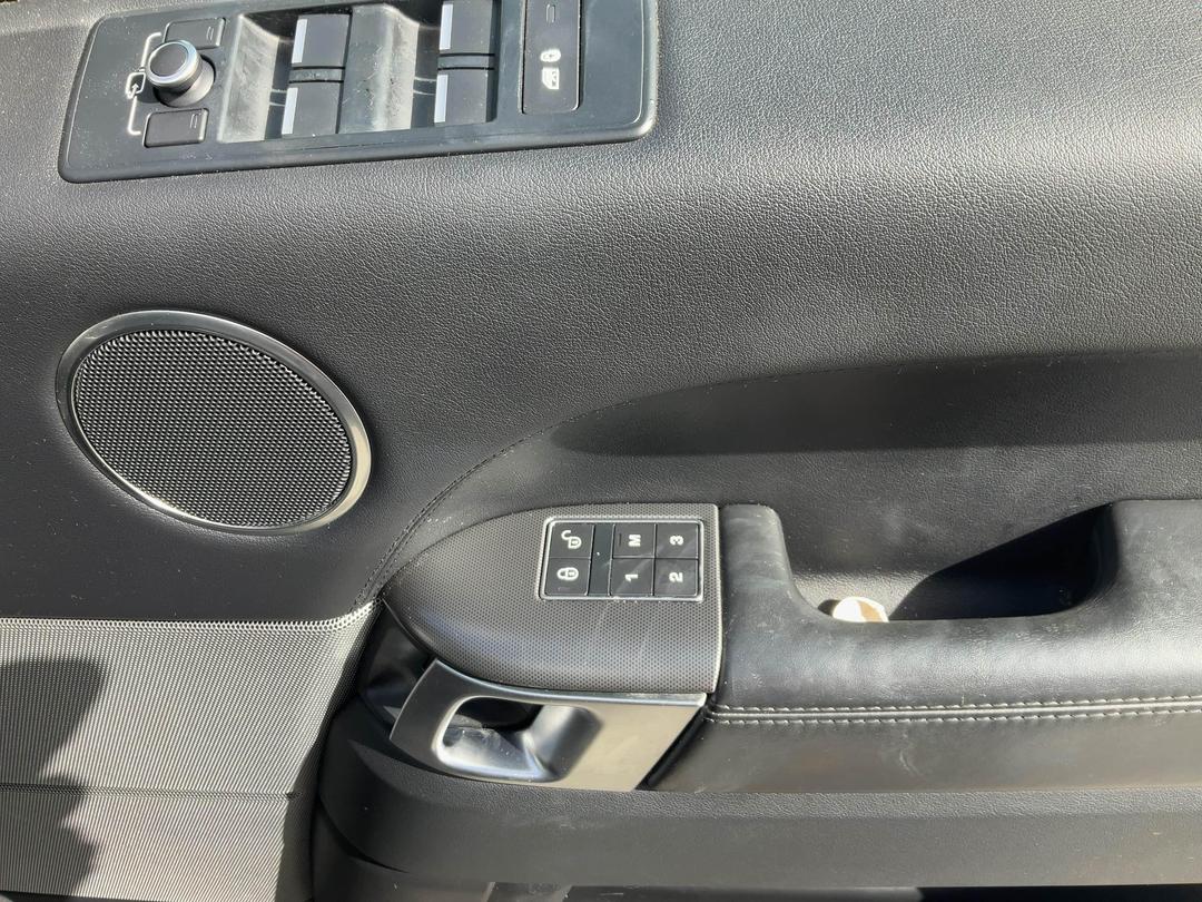 Photo '9' of Land Rover Range Rover Sport SDV6 HSE Dynamic