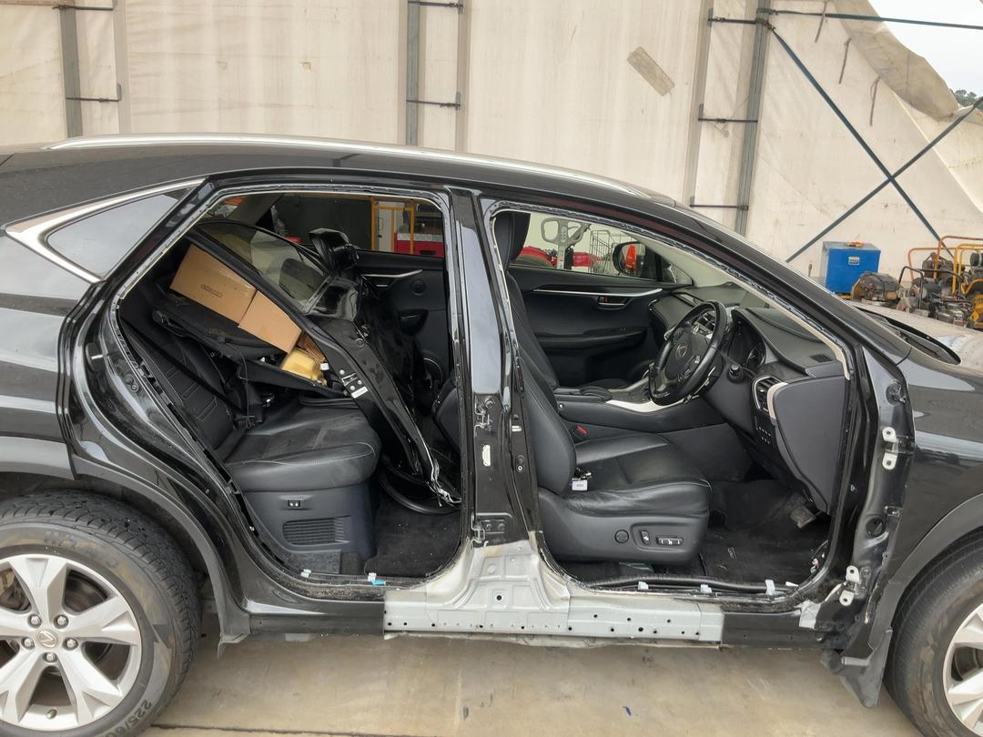 Photo '11' of Lexus NX200T Limited Photo '11' of Lexus NX200T Limited