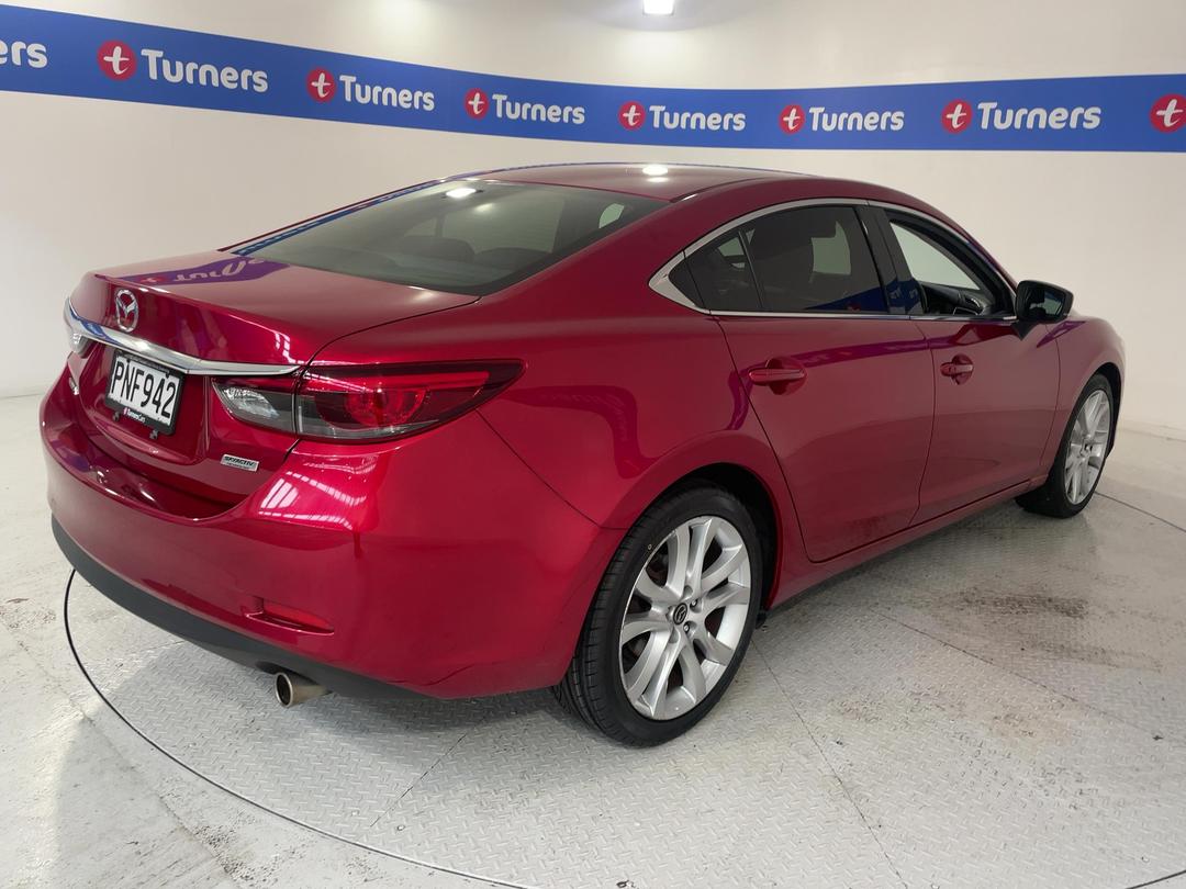 Photo '7' of Mazda Atenza