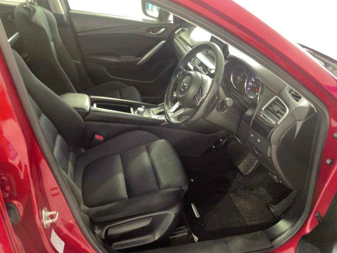 Photo '16' of Mazda Atenza