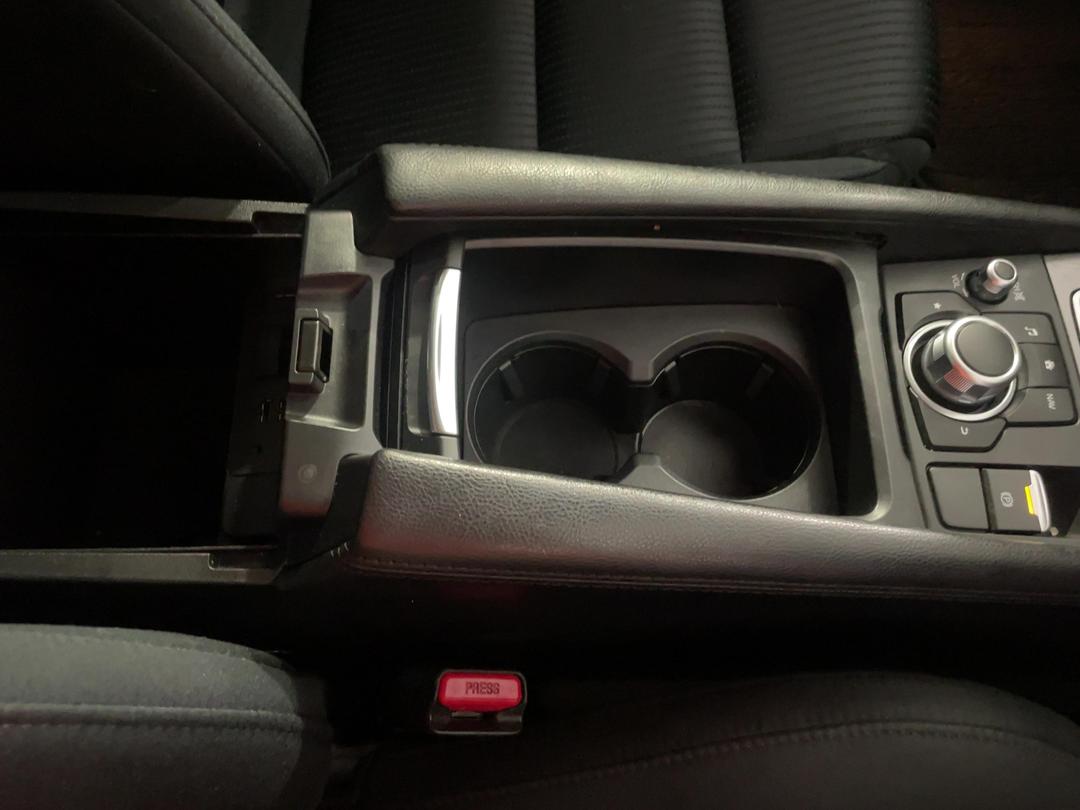 Photo '33' of Mazda Atenza