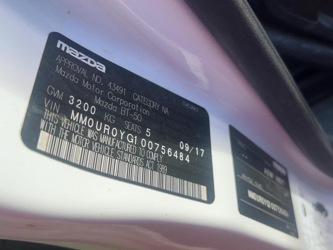 Photo '12' of Mazda Bt-50 GLX D/C W/S 3.2D/4WD Van