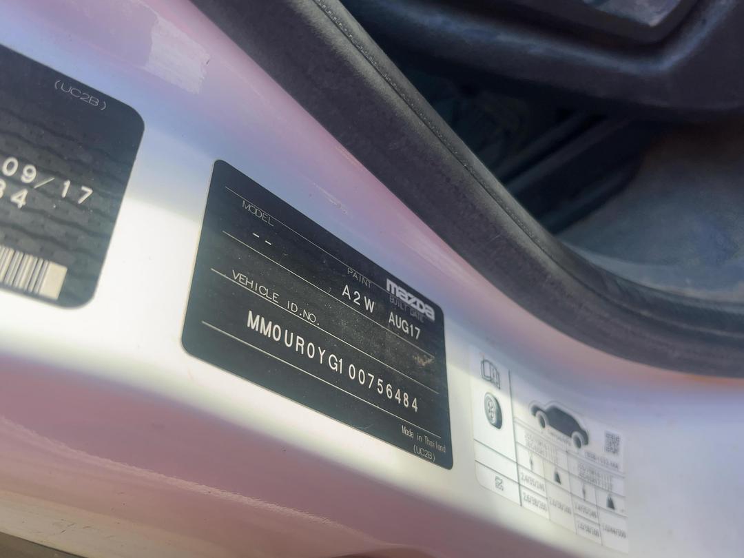 Photo '13' of Mazda Bt-50 GLX D/C W/S 3.2D/4WD Van
