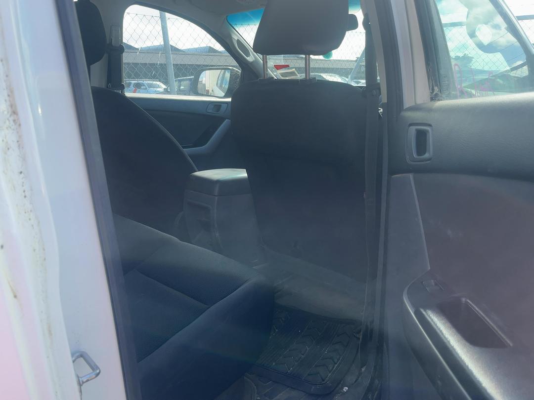 Photo '14' of Mazda Bt-50 GLX D/C W/S 3.2D/4WD Van