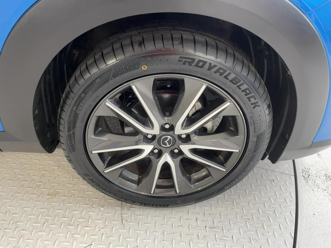 Photo '9' of Mazda CX-3
